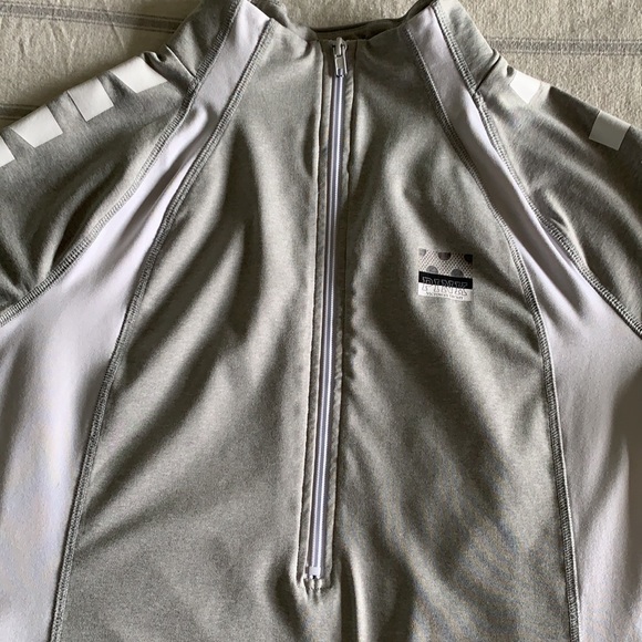 Half Zip pull over jacket. - Picture 3 of 7